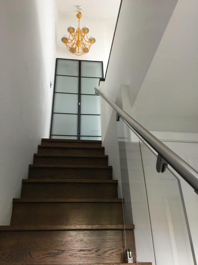 Dockside Villa London Luaran gambar