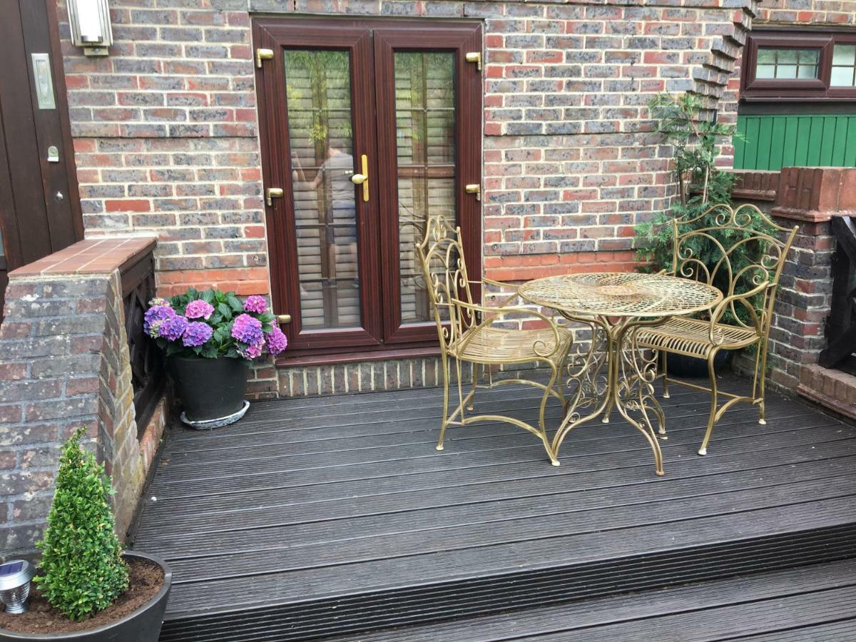Dockside Villa London Luaran gambar