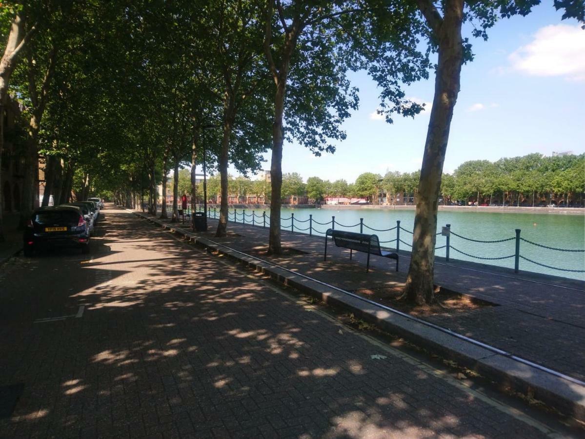Dockside Villa London Luaran gambar
